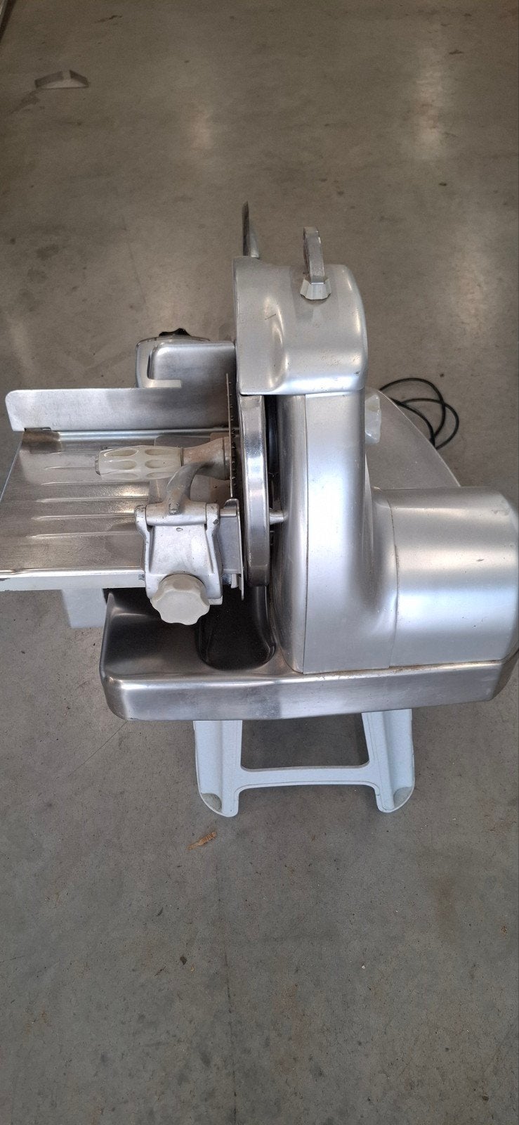 Berkel 834 snijmachine, Ophalen