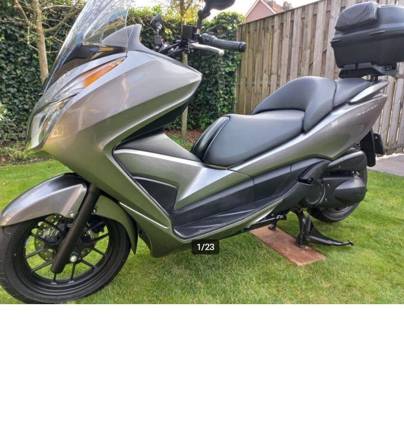 Honda Forza NNS 300 van 2015, Motoren, Scooter, Particulier, Minimaal motorrijbewijs A2, Automaat