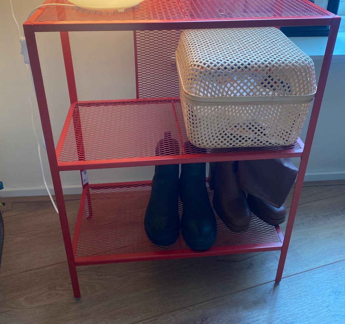 IKEA Limited Edition Red Baggebo metal shelf unit, Ophalen, Zo goed als nieuw, 25 tot 50 cm, Rond