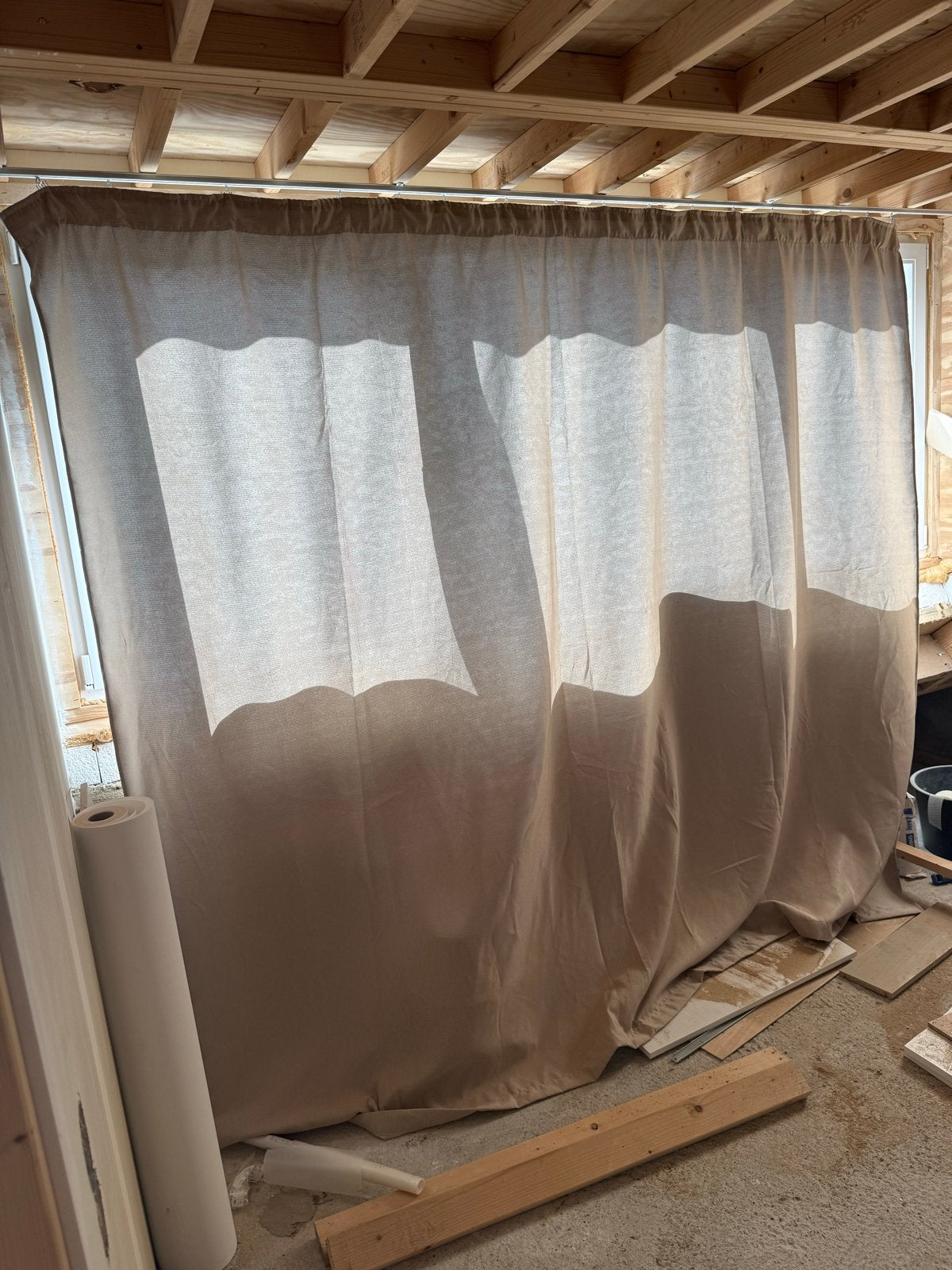 Lichtdoorlatend gordijn, beige, 290cmB x240cmH, Ophalen, Gebruikt, Beige, Lichtdoorlatend