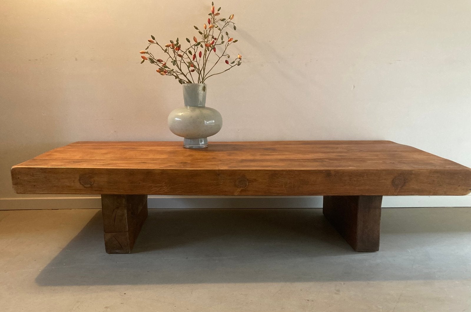 Vintage Wabi Sabi massief eiken salontafel jaren ‘70, Gebruikt, Eikenhout, X, 150 tot 200 cm