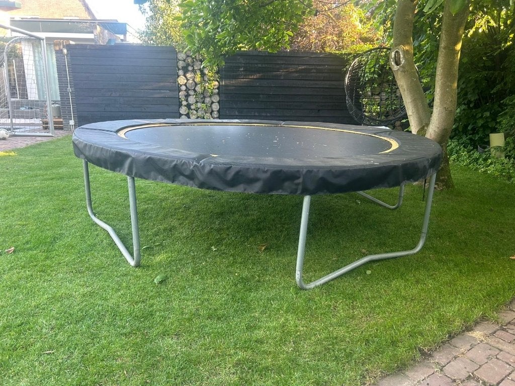 Trampoline, Ophalen, Gebruikt