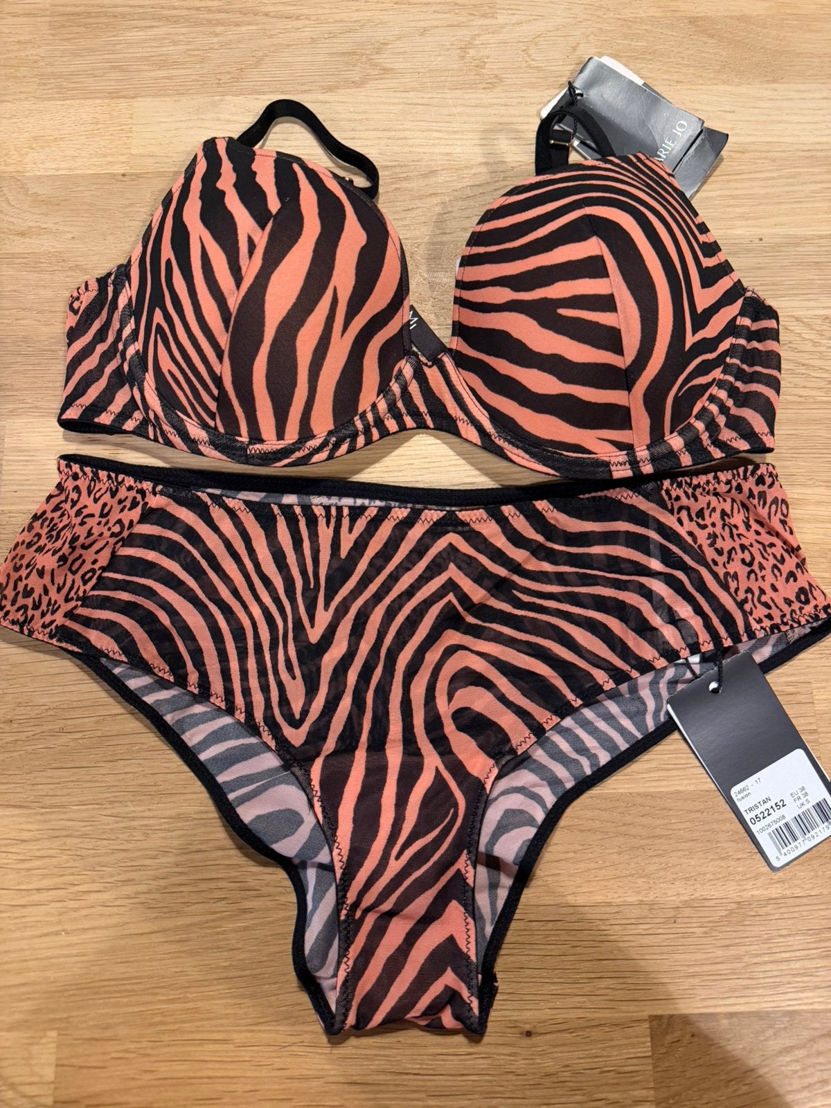 Marie Jo bh 75C slip 38 NIEUW!! Bh nu €25, Ophalen of Verzenden, Zo goed als nieuw, Bikini