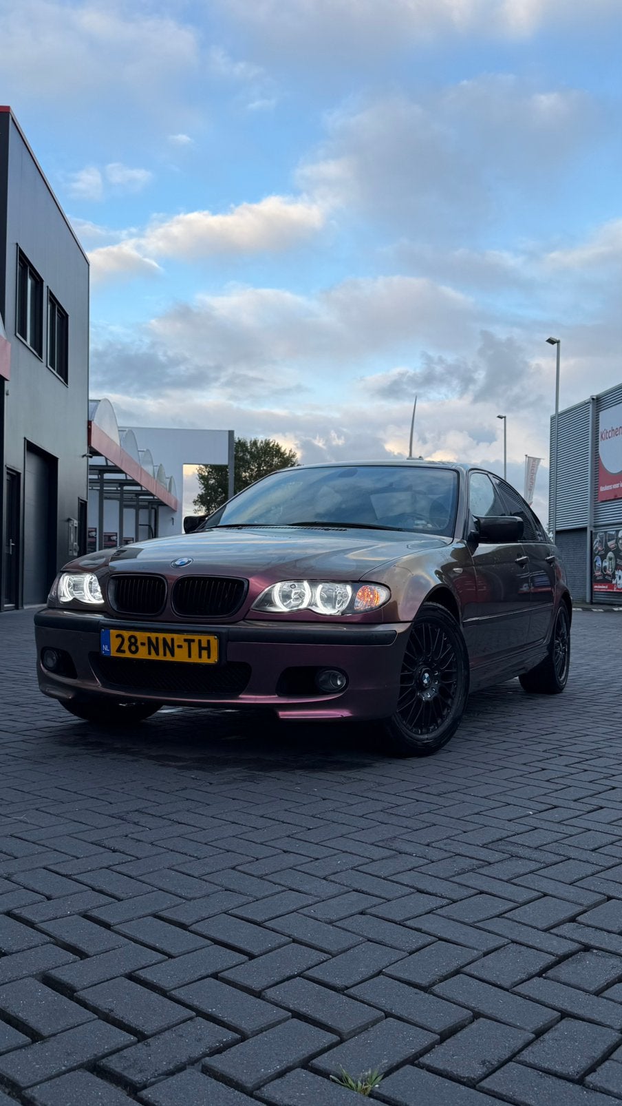 BMW E46 320I 2.2 6 cilinders, APK 03/2027, Auto's, Achterwielaandrijving, 75 €/maand, Particulier, 1600 kg
