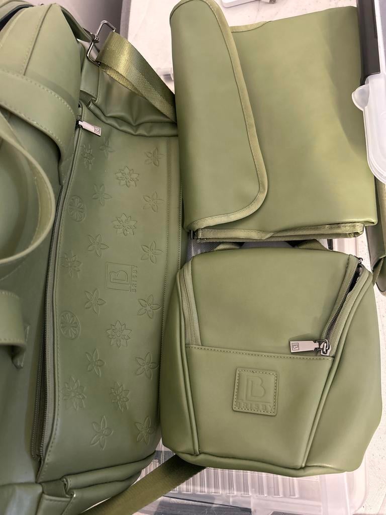 Groene Luiertas Set - Rugzak en Toilettas &verschoon matje, Kinderen en Baby's, Luiertassen, Gebruikt, Schoudertas, Ophalen