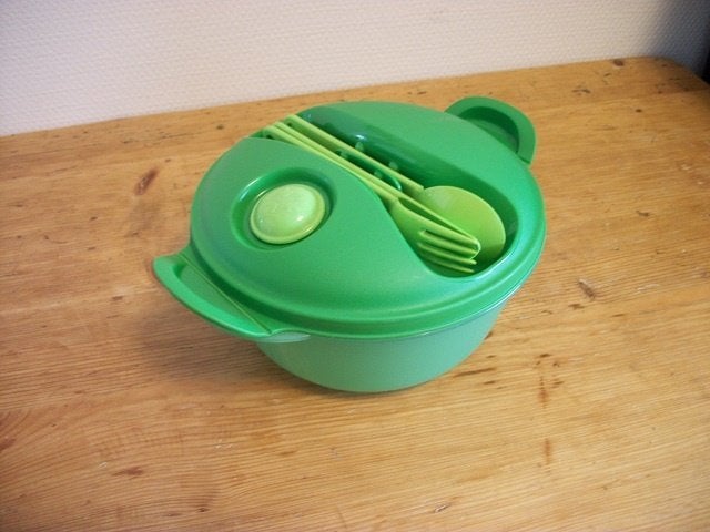 Tupperware Magnetron/Salade Schaaltje ( groen, 1,5 liter ), Ophalen of Verzenden, Gebruikt, Groen, Schaal
