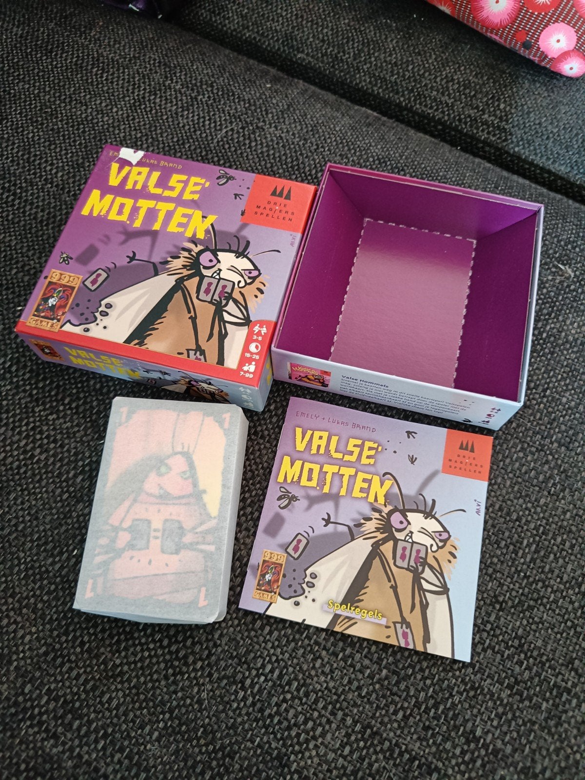 Valsche Motten Kaartspel, Hobby en Vrije tijd, Gezelschapsspellen | Kaartspellen, Vijf spelers of meer, Ophalen of Verzenden, Zo goed als nieuw