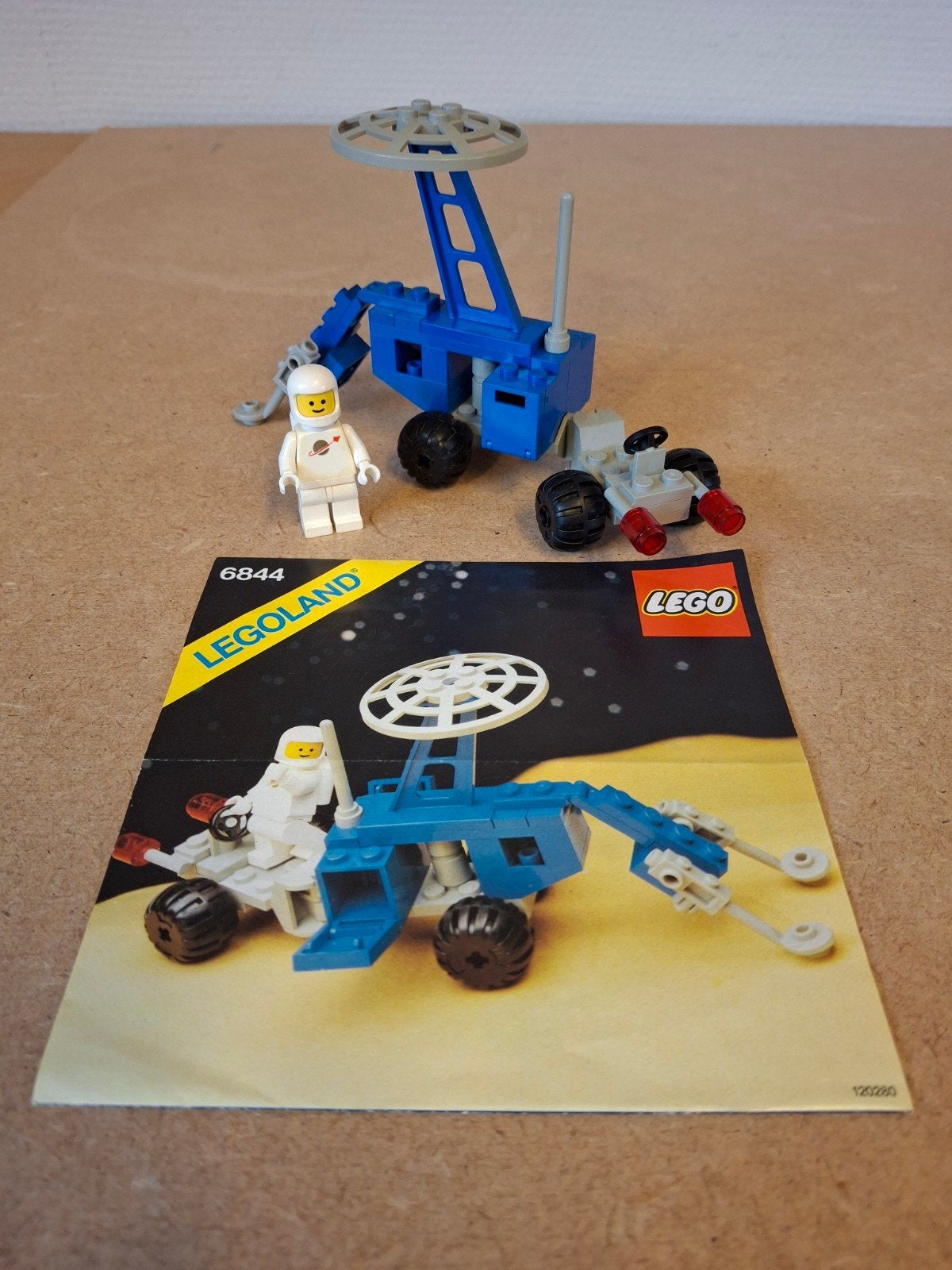 Lego 6844 Sismobile. Jaren 80 Classic Space, Compleet, Lego, 33 Bath Road, Slough, UK, Lego
