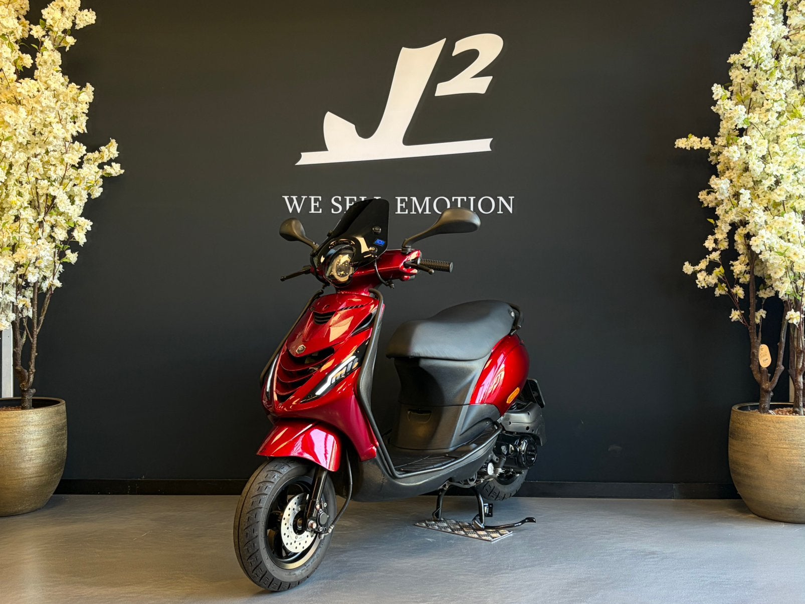 Poaggio Zip | Candy Red | Brom | 12/2023 | 3418 km | 1 eig, Overige modellen, ., Ophalen of Verzenden, Zo goed als nieuw