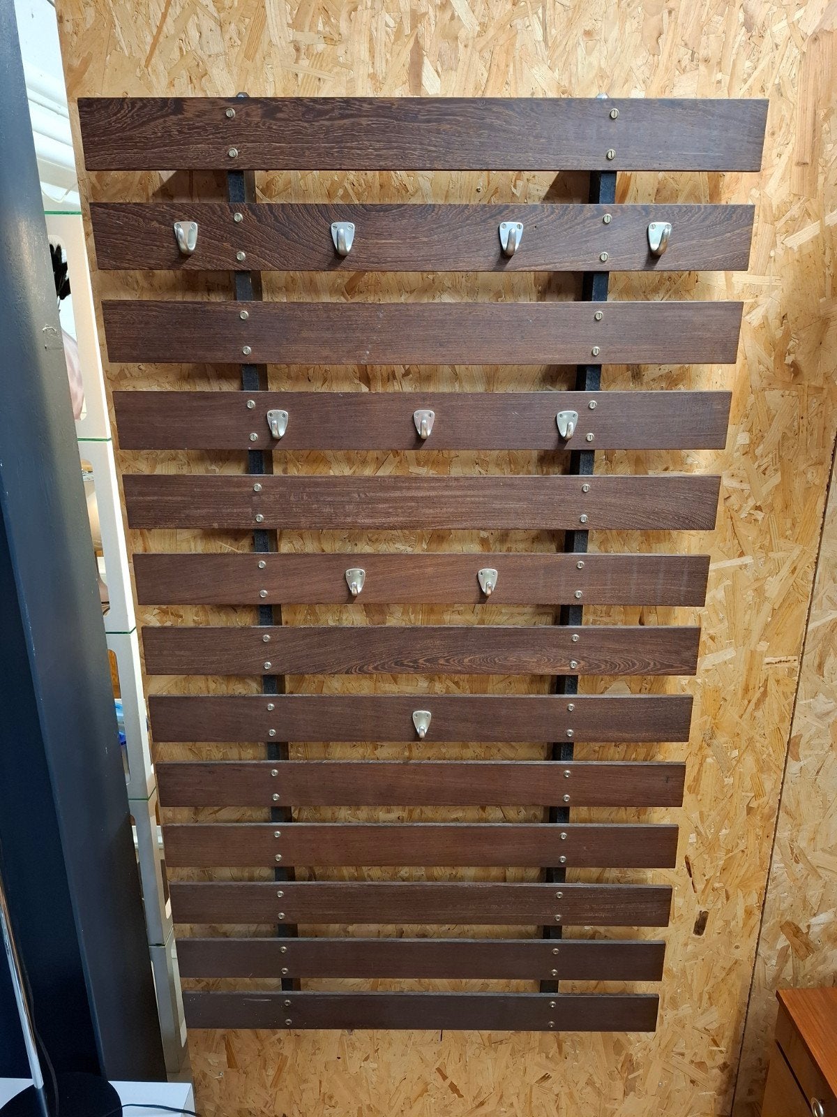 vintage wenge houten kapstok wandkapstok strak design

Vinta, Huis en Inrichting, .., Zo goed als nieuw, ..., 150 tot 200 cm