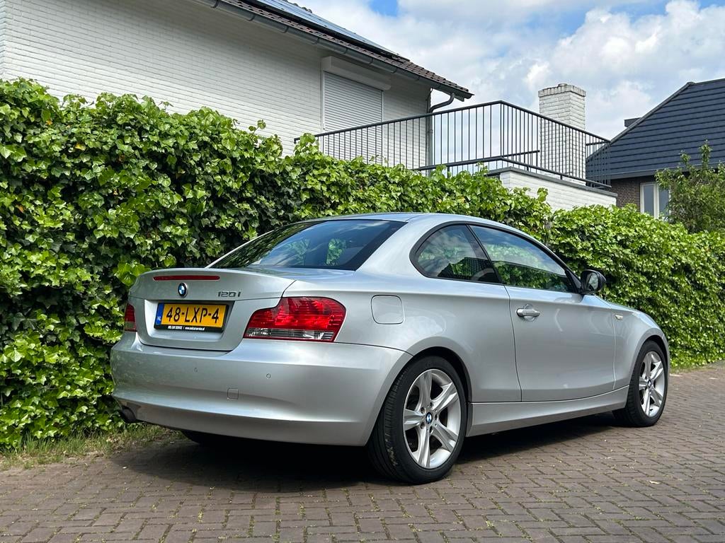 Nette originele BMW 120I Coupe 2010, Auto's, BMW, Particulier, 1-Serie, ABS, Centrale vergrendeling, Climate control, Cruise Control