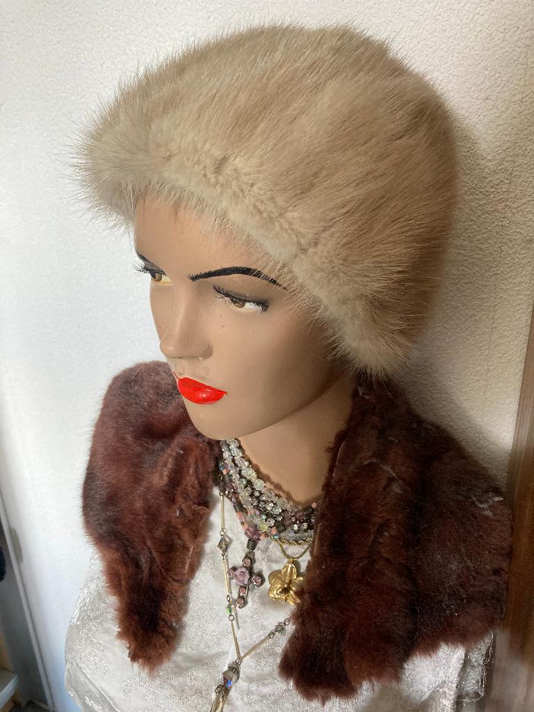 Antieke brocante zachte beige grijs bontmuts muts hoed boho, Antiek en Kunst, Antiek | Kleding en Accessoires, Ophalen of Verzenden