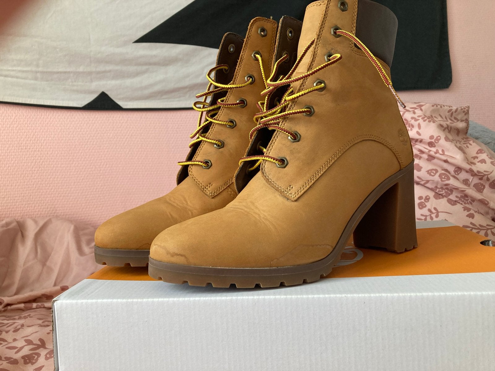 Timberland Hakken, Ophalen of Verzenden, Zo goed als nieuw, Bruin, Schoenen met hoge hakken