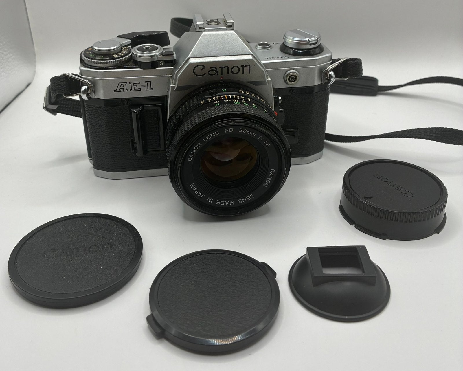 Canon AE-1, Ophalen of Verzenden, Zo goed als nieuw