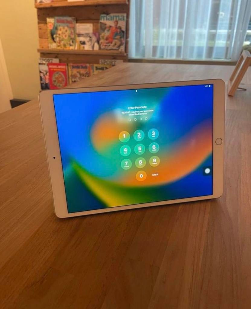iPad Air 3 (256GB) met Smart Keyboard & Apple Pencil 1, Computers en Software, Apple iPads, 10 inch, Apple iPad Air, Ophalen of Verzenden
