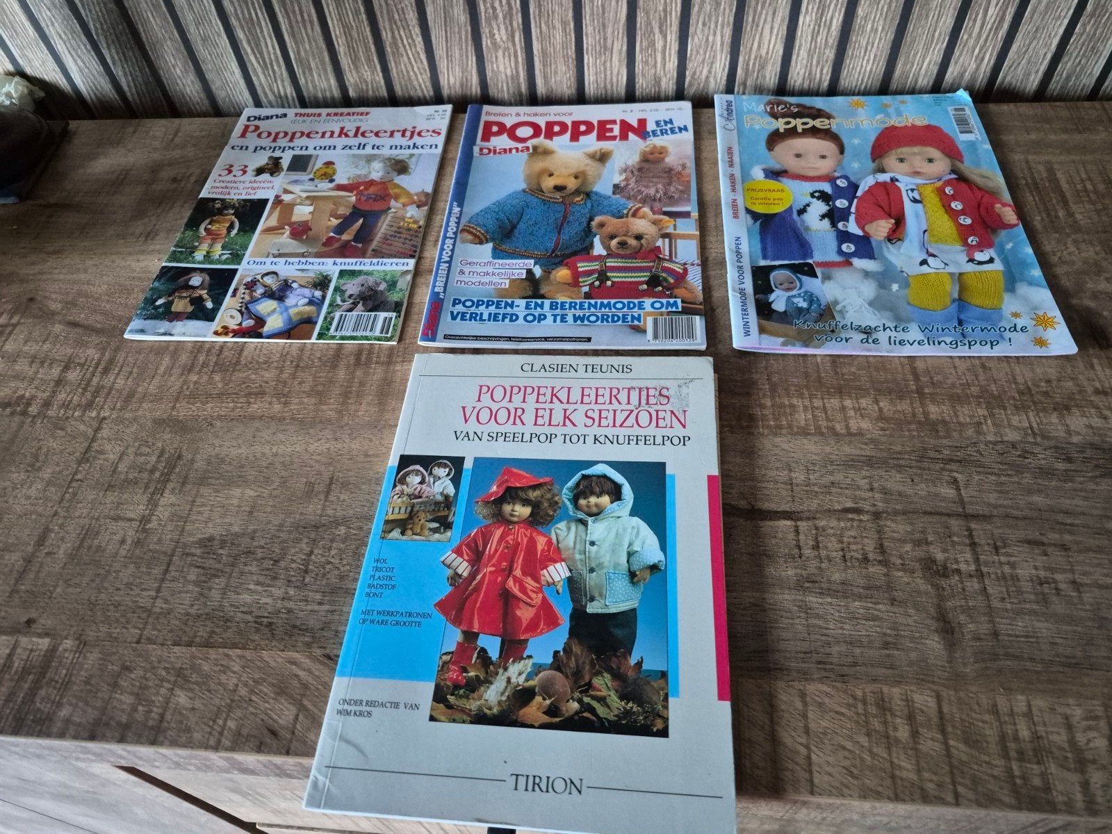 4leuke boekjes poppen/kleding  Vaste prijs€10euro, Hobby en Vrije tijd, Breien en Haken, Verzenden, Haken, Patroon of Boek