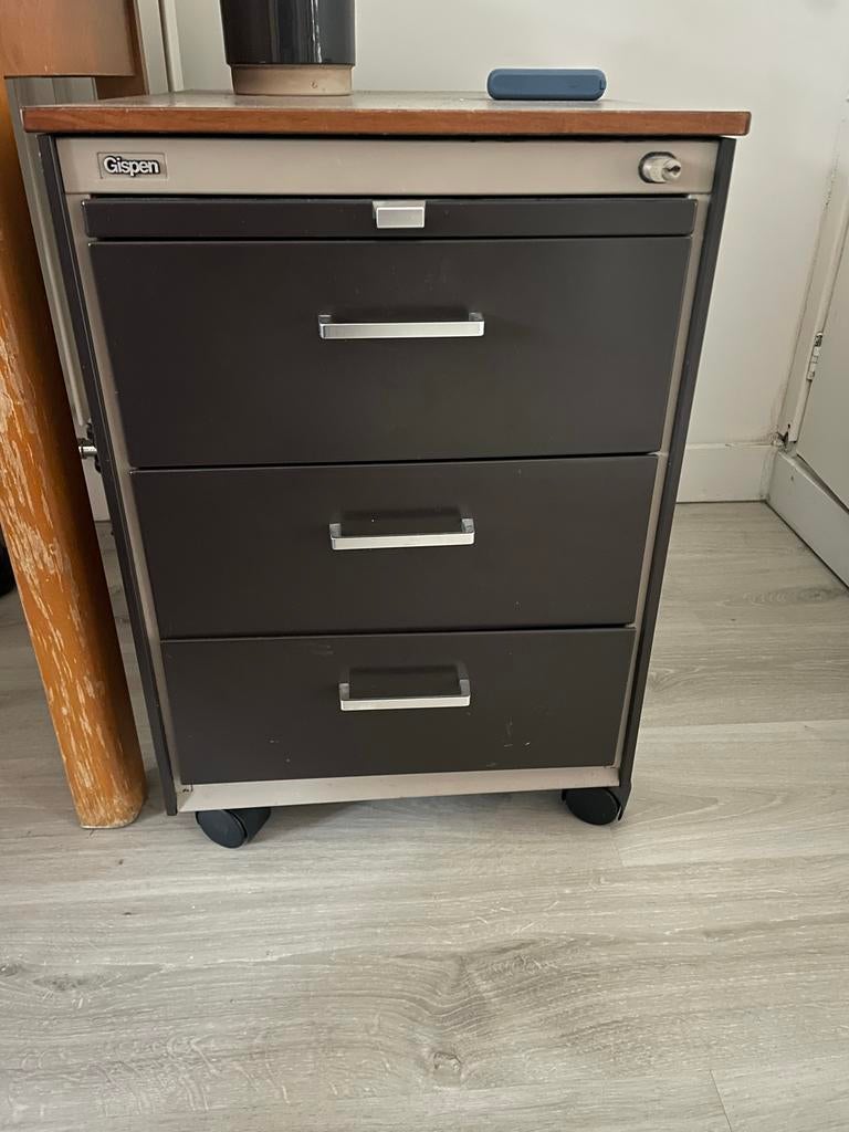Vintage Gispen ladekast op wielen - bruin met eiken blad, Huis en Inrichting, Kasten | Ladekasten, Ophalen, Minder dan 50 cm, Gebruikt