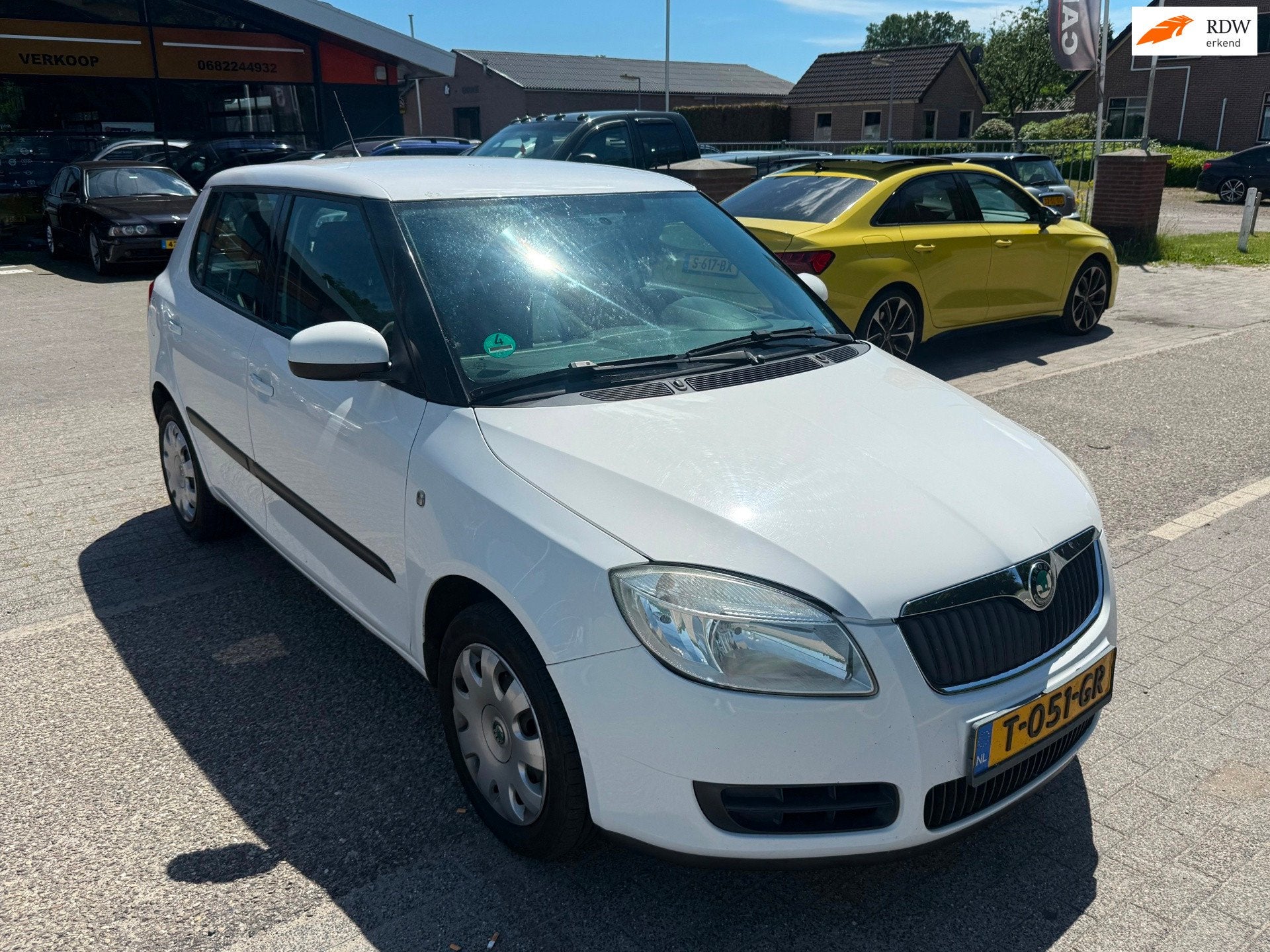 Skoda Fabia 1.4-16V Comfort APK 6-2-2027/AIRCO/CRUISE/RIJDT, Auto's, Skoda, Voorwielaandrijving, Zwart, 4 cilinders, Wit