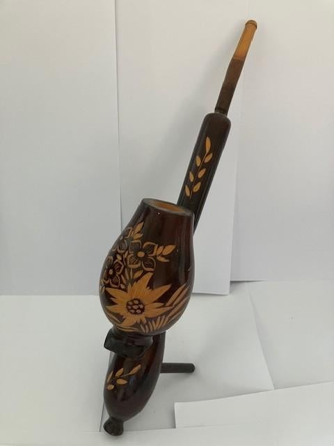 Grote decoratieve houten sierpijp met bloemenmotief, Ophalen of Verzenden, Zo goed als nieuw, (Water)pijp