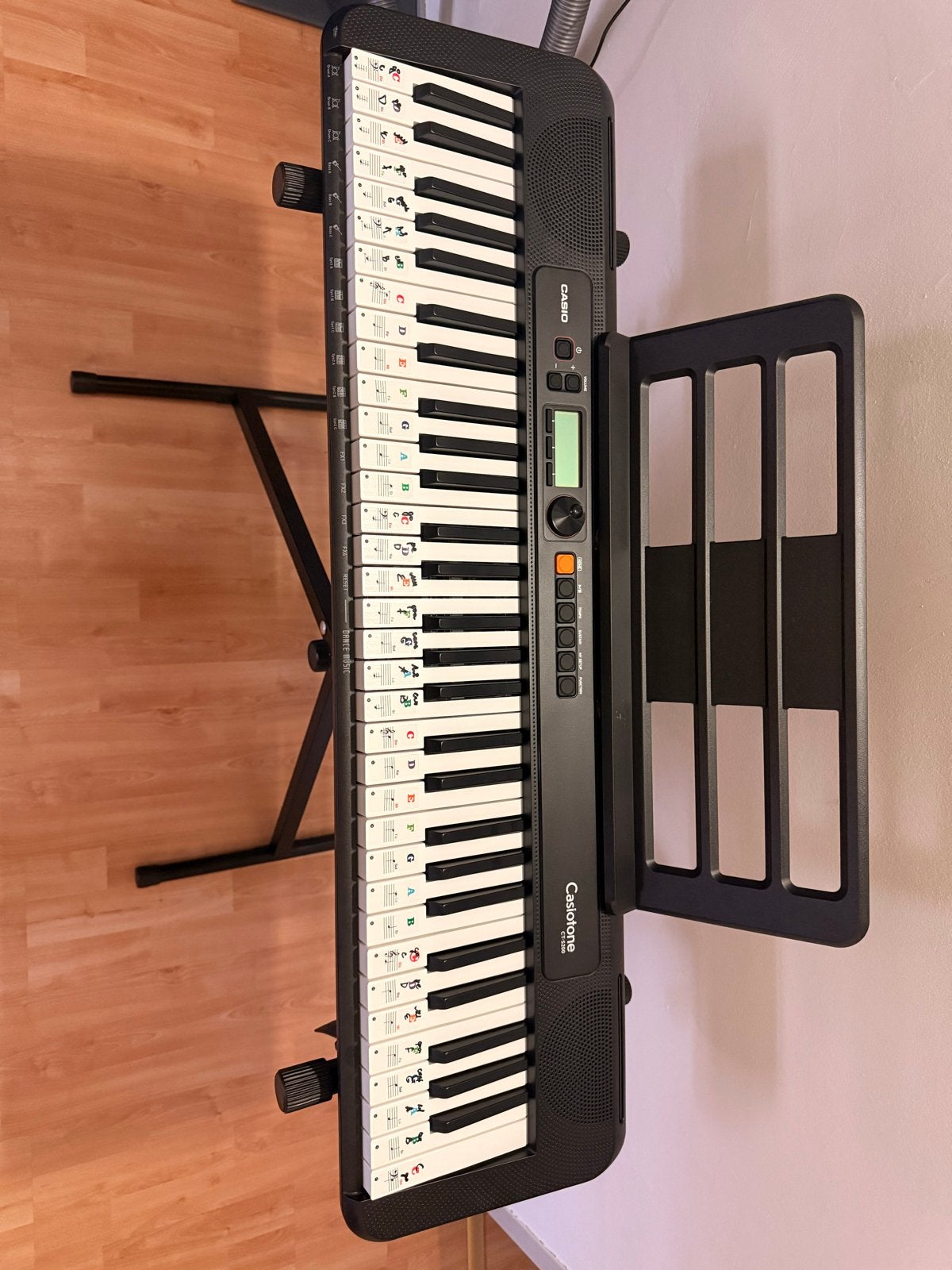 Casio CT-S200 keyboard met standaard - perfecte staat, Casio, 61 toetsen, Ophalen of Verzenden, Zo goed als nieuw