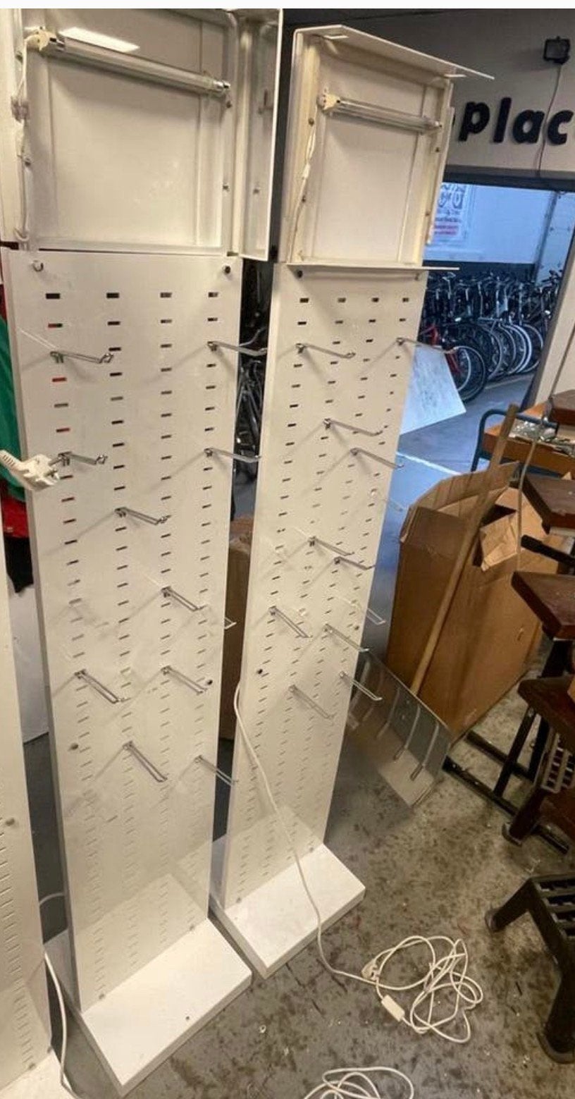 Winkelrek met halken en verlichting  stelling rek €50, Ophalen, Gebruikt
