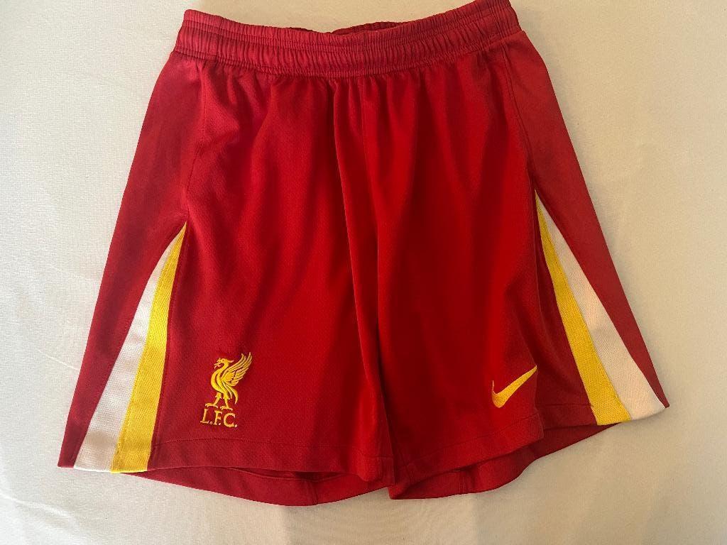Voetbal broekje Liverpool maat s, Maat S, Ophalen of Verzenden, Zo goed als nieuw, Broek