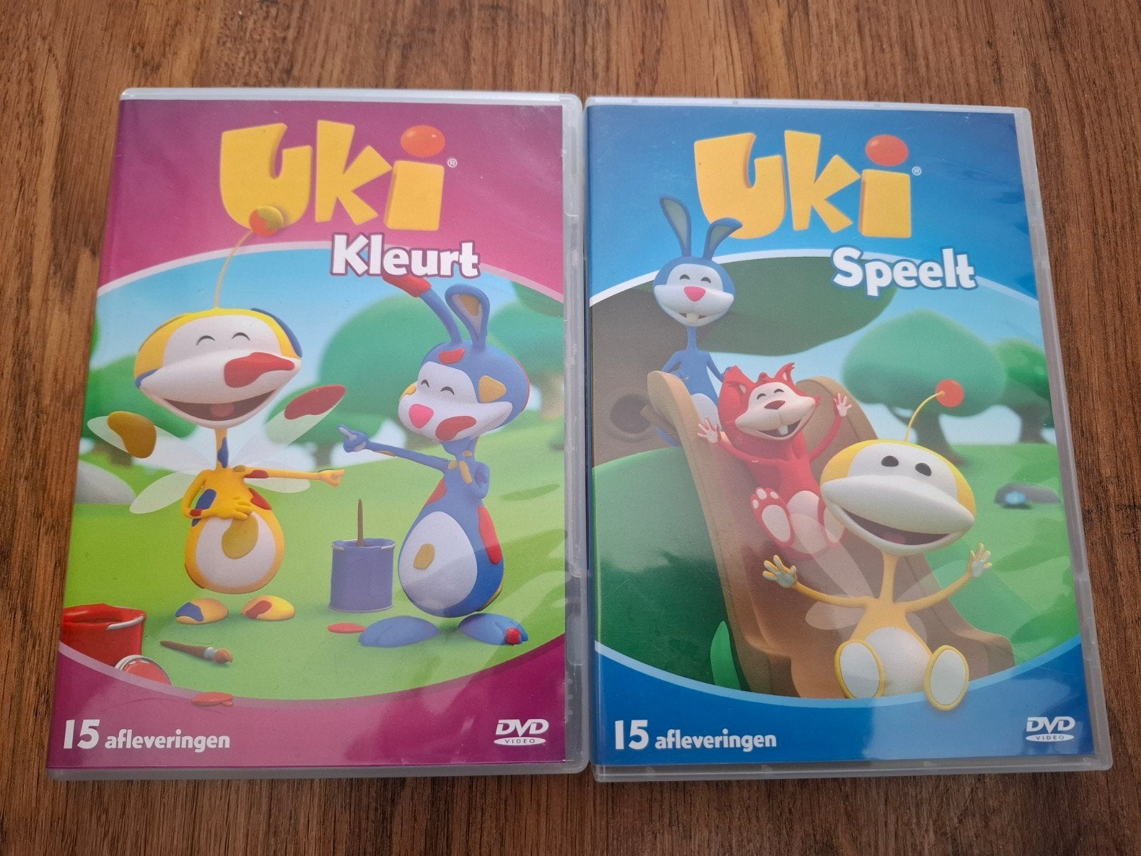 2 dvd's van uki kleurt en uki speelt, Cd's en Dvd's, Alle leeftijden, Ophalen of Verzenden, Zo goed als nieuw