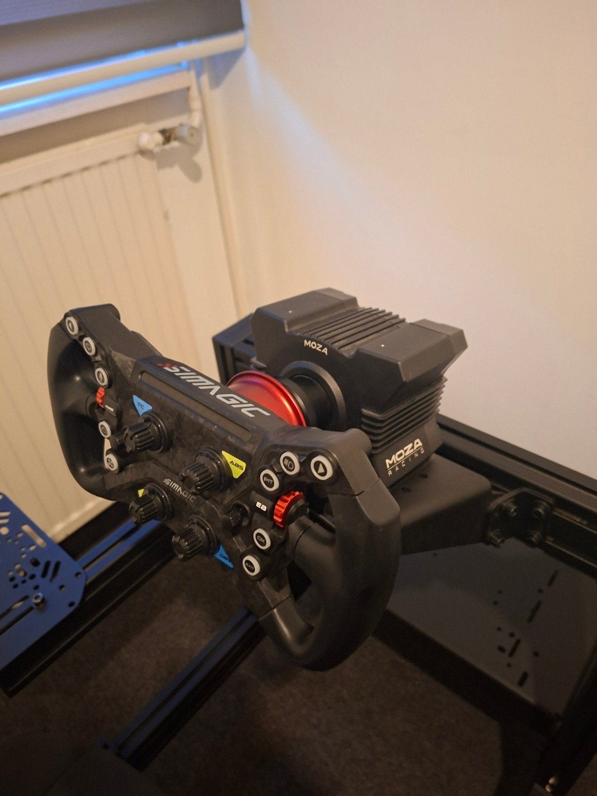 Simracing set: Moza met Simagic Neo stuur., Computers en Software, Ophalen, Nieuw