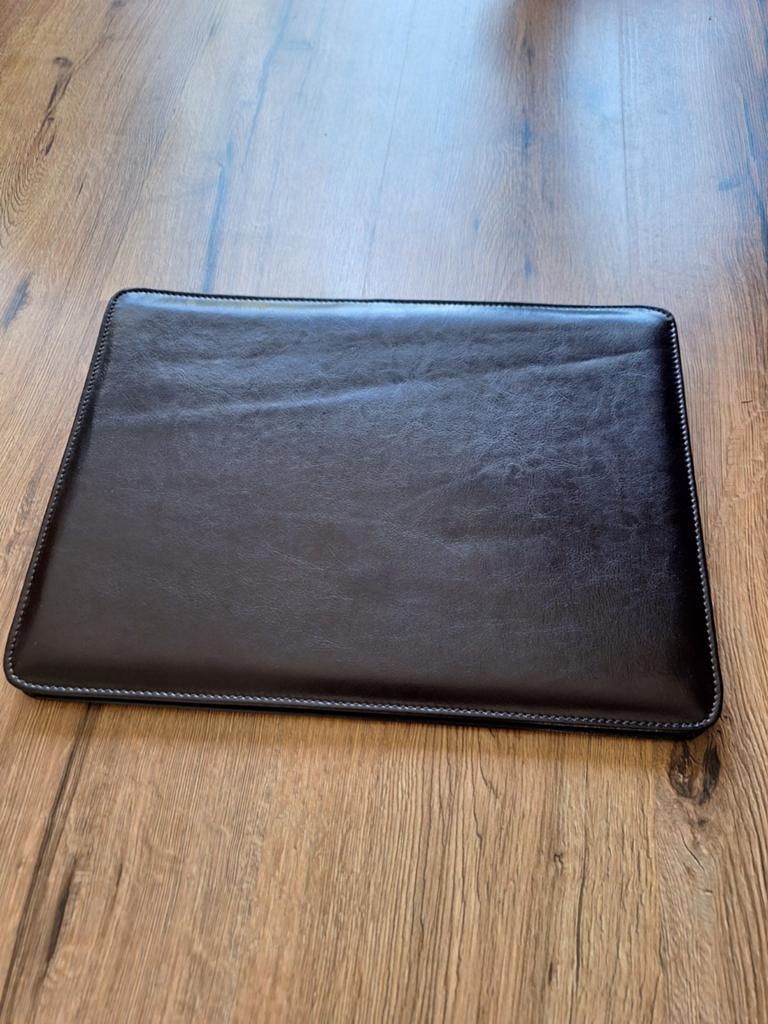 Laptophoes 15 inch  - Bruin leer, Ophalen of Verzenden, 15 inch, Zo goed als nieuw, Erui