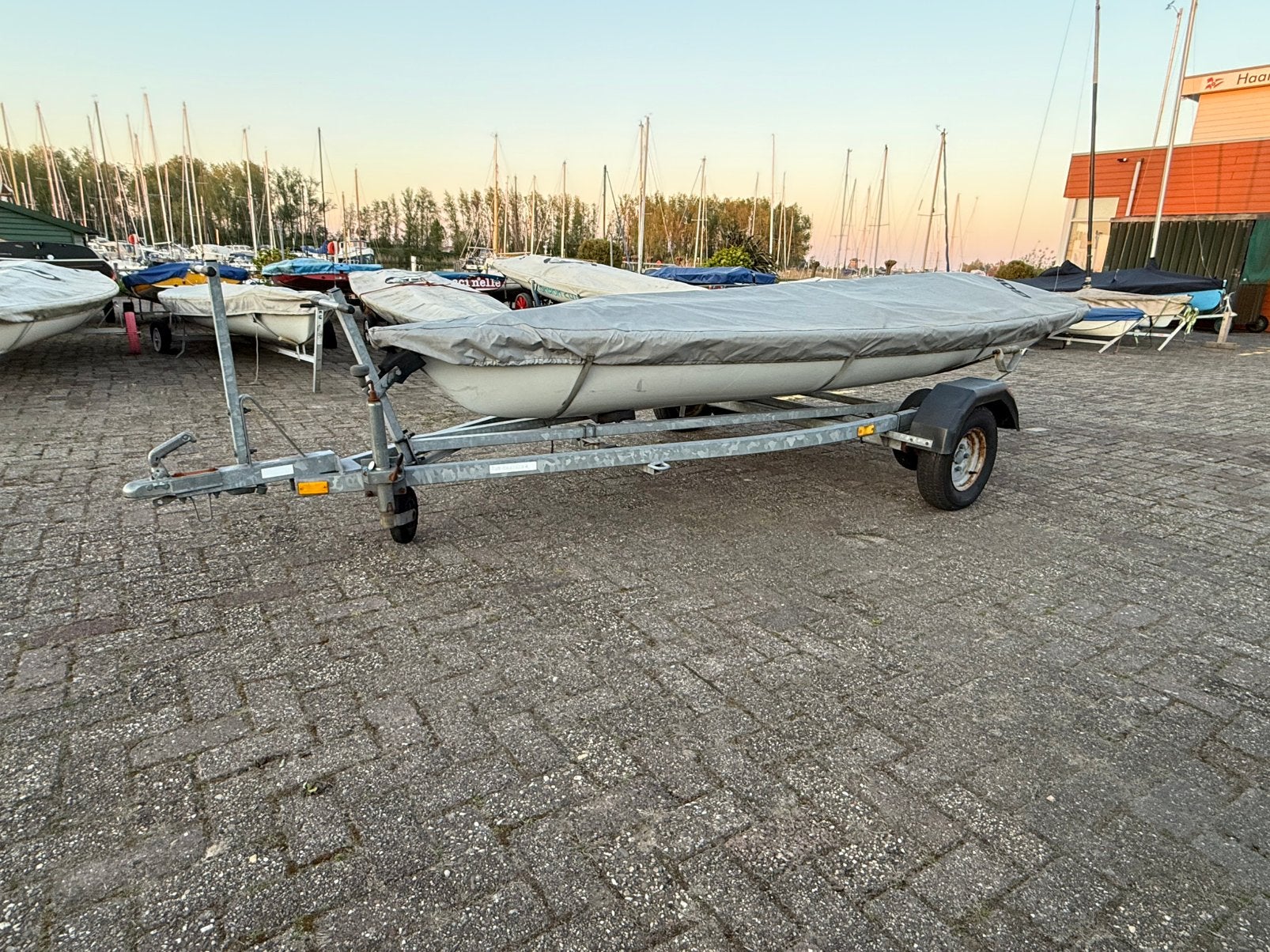 Kalf combitrailer 350-10 voor oa Laser met losse trolley, Watersport en Boten, Ophalen, Gebruikt, Minder dan 6 meter, Open zeilboottrailer