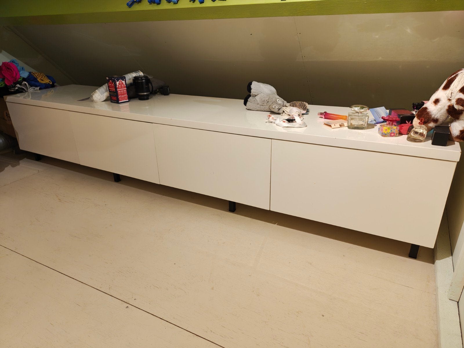 tv meubel/lage kledingkast, Ophalen