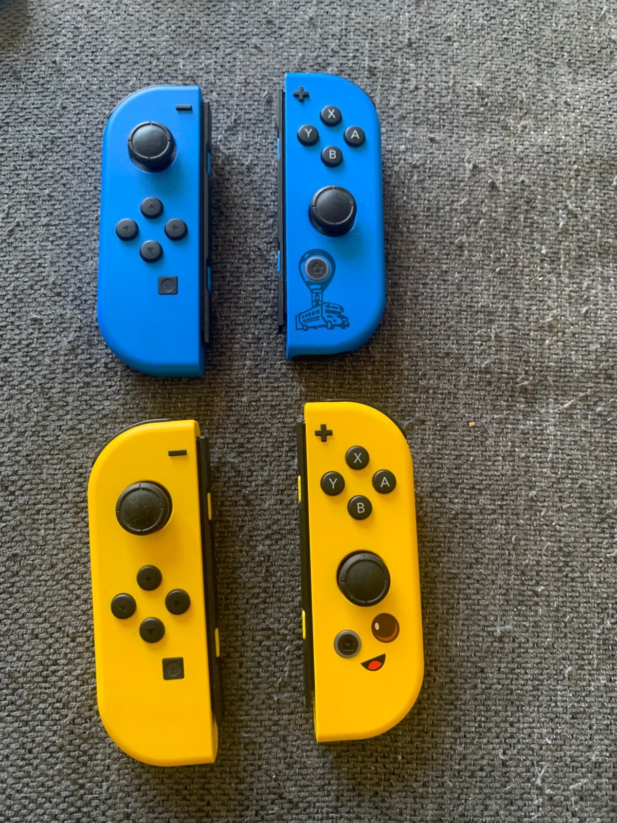 Nintendo Switch 1 Joycons Limited editions, Ophalen, Overige controllers, Zo goed als nieuw, Draadloos