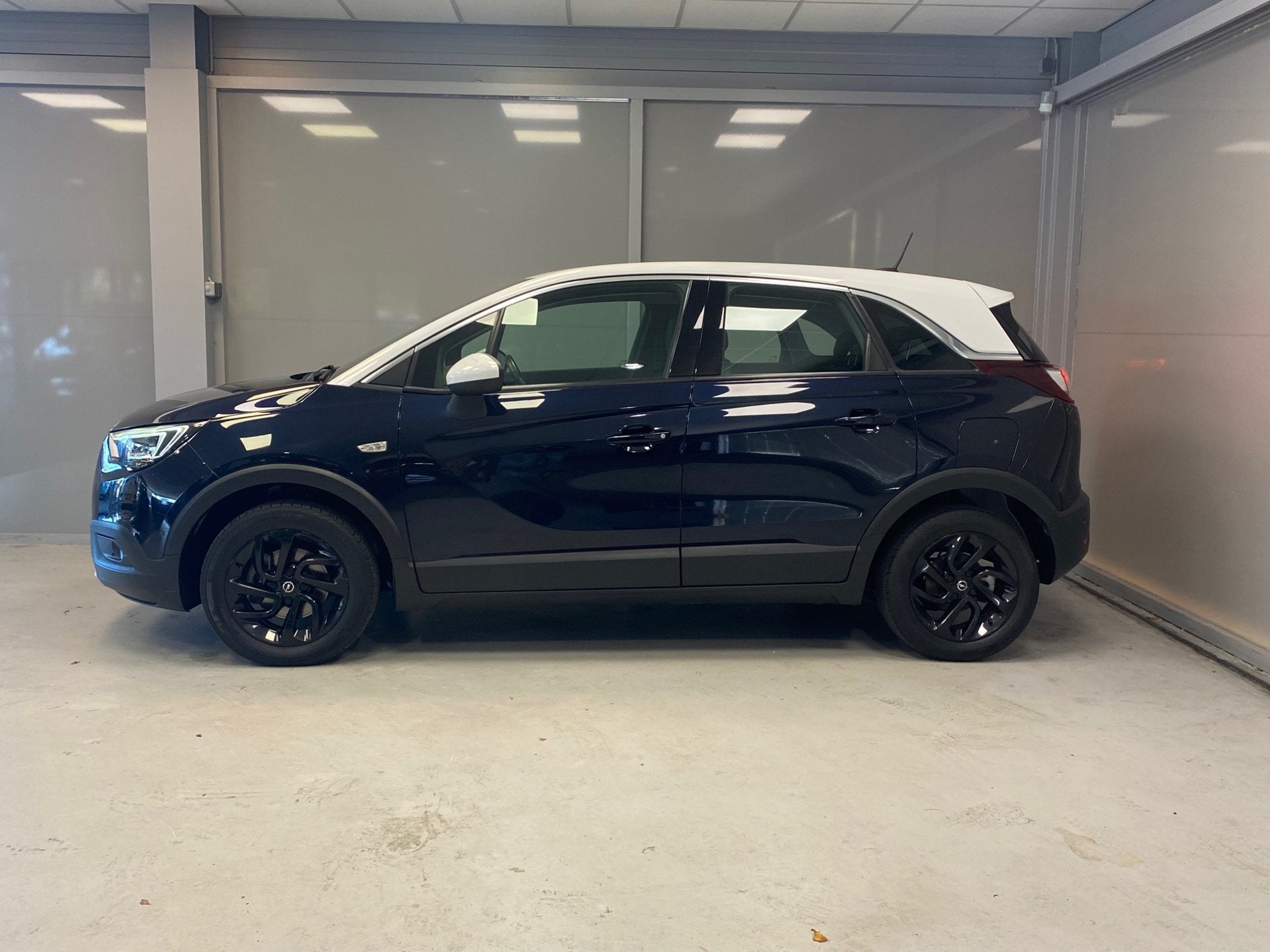 Opel Crossland X 1.2 Turbo Ultimate 131 PK !| NAVI | CLIMA |, Auto's, Voorwielaandrijving, Dealer onderhouden, 840 kg, Gebruikt