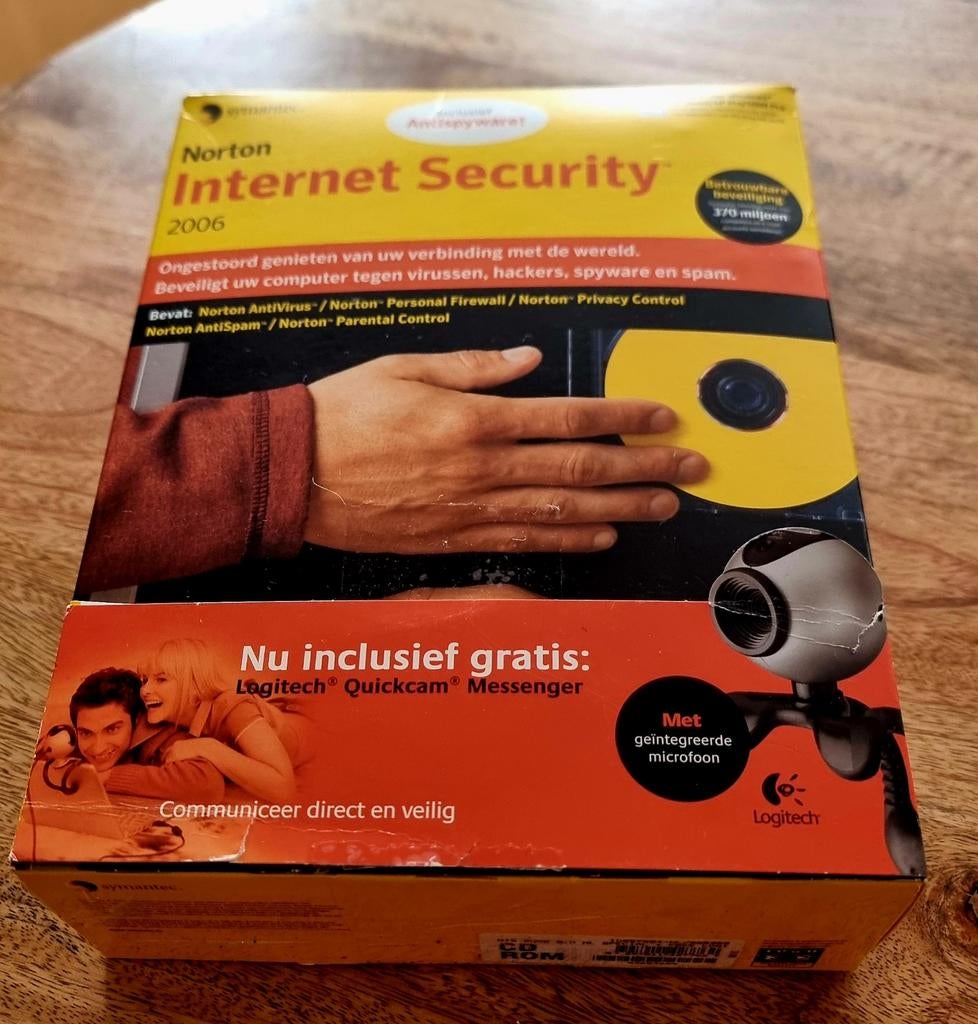  Norton Internet Security met 2 camera s, Ophalen of Verzenden, Nieuw