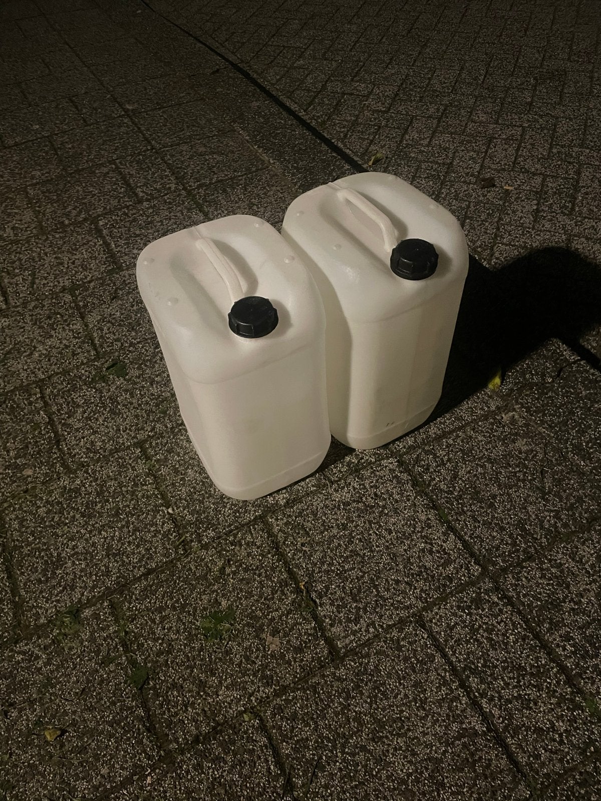 25L 20L Benzine Jerrycans, Ophalen
