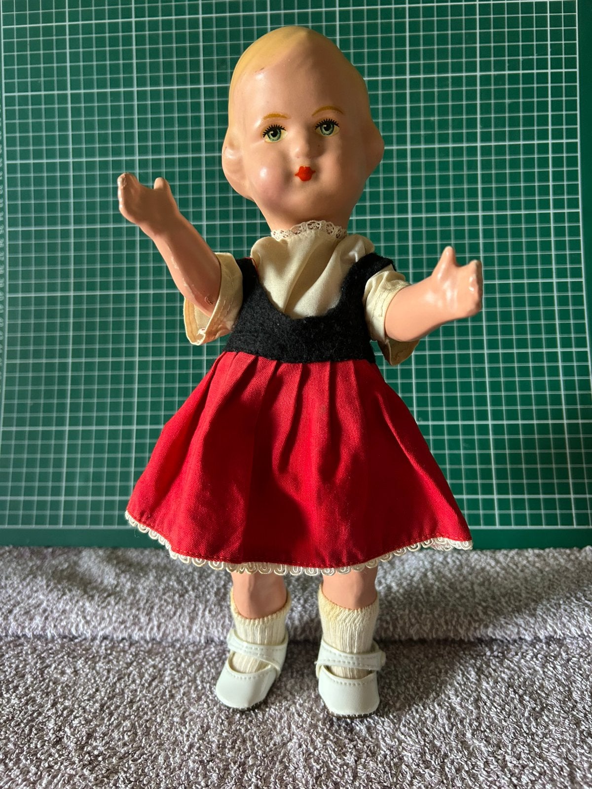 Vintage Papier-Maché Widebras pop. Merkje, Ophalen of Verzenden, Zo goed als nieuw, Pop