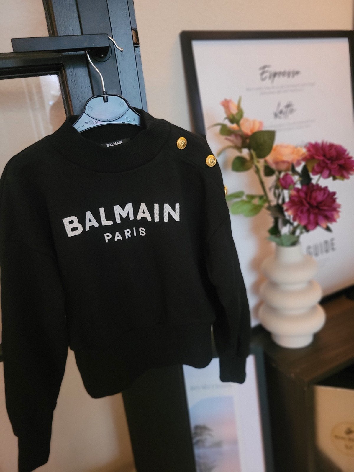 Balmain Paris trui met gouden knopen, Ophalen of Verzenden, Zo goed als nieuw, Meisje, Trui of Vest