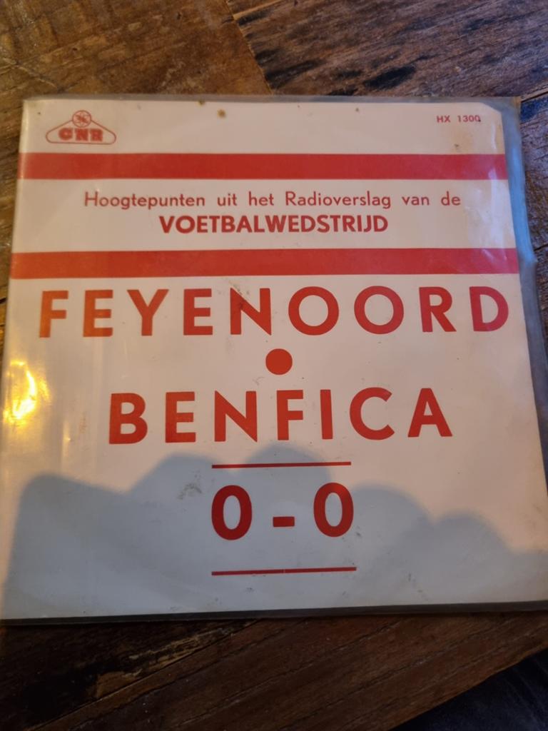 Feyenoord Benfica single radioverslag, Ophalen of Verzenden, Zo goed als nieuw, Feyenoord