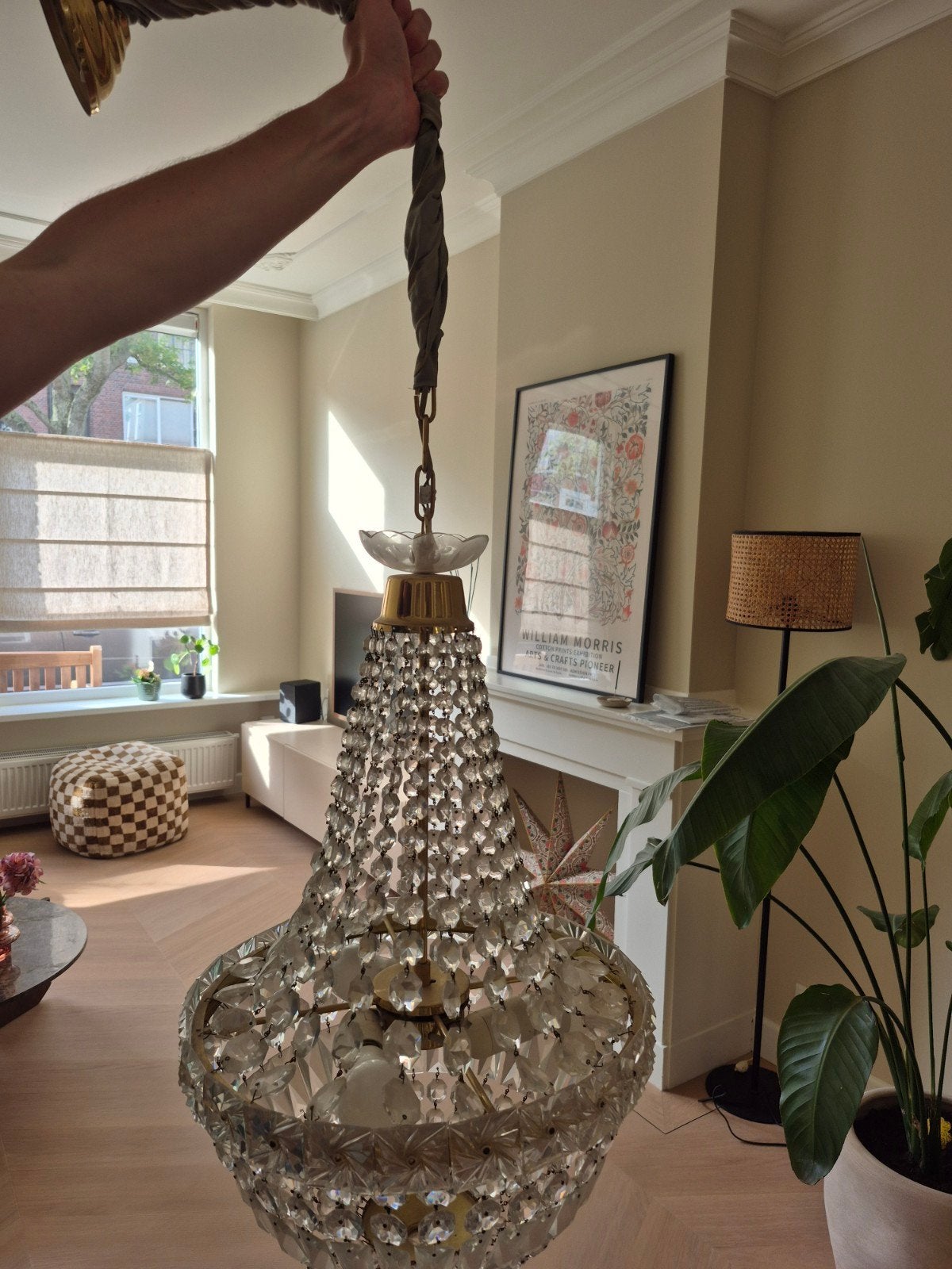 Prachtige kroonluchter uit Haags Herenhuis, Huis en Inrichting, Lampen | Kroonluchters, Ophalen, Glas