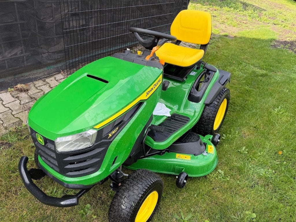 john deere x167 zitmaaier nieuw overjarig  18% korting, Nieuw, Elektrische starter, 120 cm of meer, Ophalen