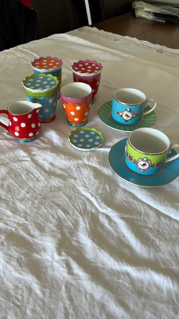 Pip en olily servies nieuw, Nieuw, Ophalen of Verzenden, Overige stijlen, Kop(pen) en/of Schotel(s)