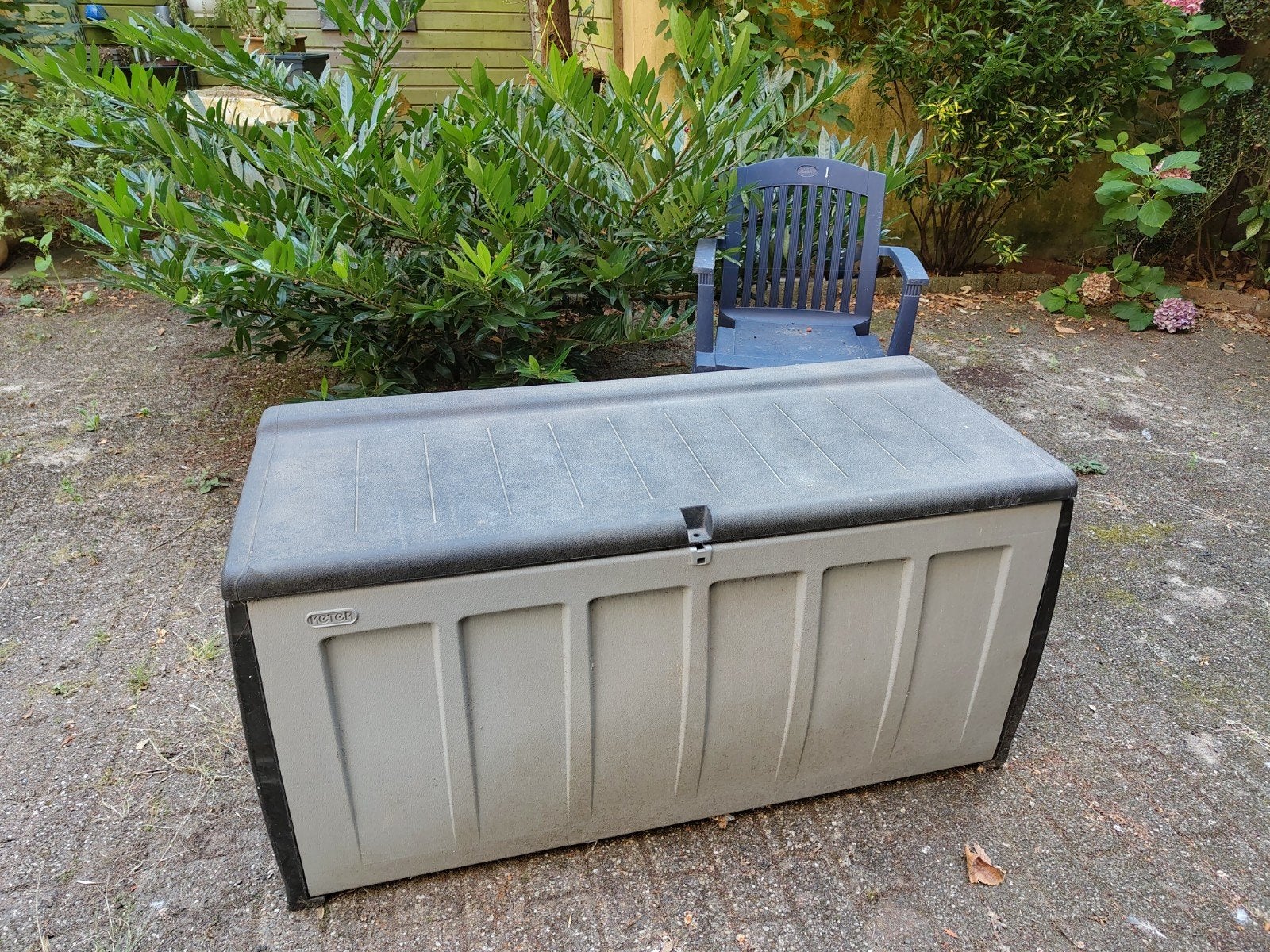 KETER Opbergbox voor Tuinkussens - 130x60x60 cm, Ophalen, Gebruikt, Kunststof, Overige typen