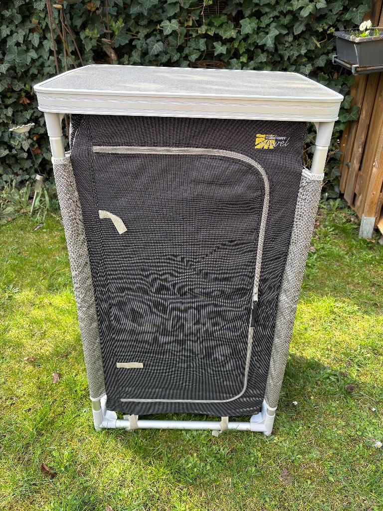 Opvouwbare campingkast 57x47x97cm, Caravans en Kamperen, Ophalen, Zo goed als nieuw, Campingkast