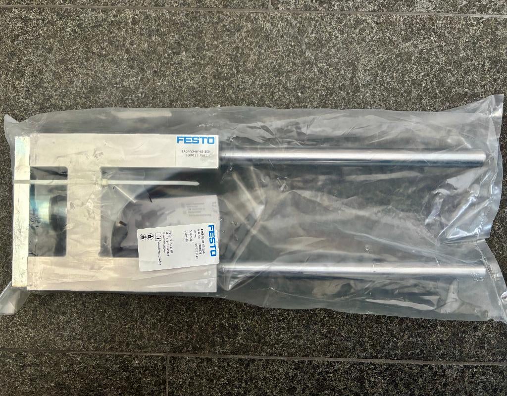 FESTO - Geleidingseenheid - EAGF-V2-KF-63-250 - 260852, WWW.FESTO.COM, Nieuw, WWW.FESTO.COM, WWW.FESTO.COM