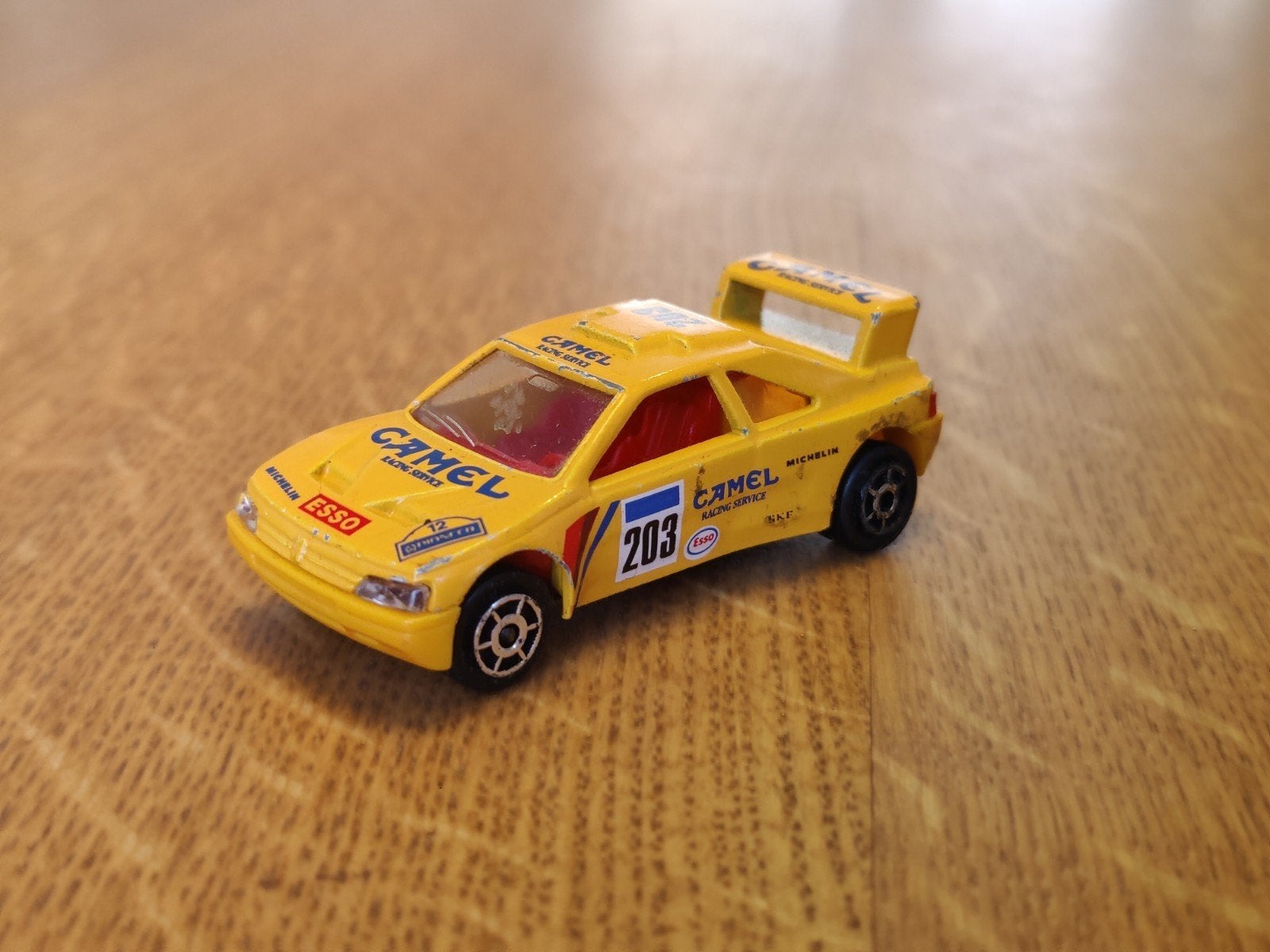 Majorette Peugeot 405 T16 CAMEL GEEL, Ophalen, Zo goed als nieuw, Auto