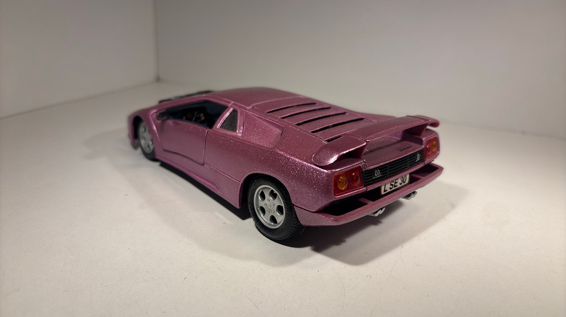 Lamborghini diablo 30th anniversary maisto 1.24, Hobby en Vrije tijd, Modelauto's | 1:24, Maisto, Ophalen of Verzenden, A, A