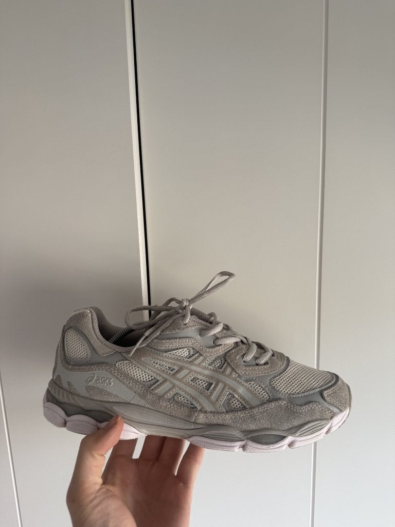Asics Gel-NYC – Lichtblauw/Grijs – Maat 43, Kleding | Heren, EU, Blauw, Ophalen of Verzenden, Gedragen