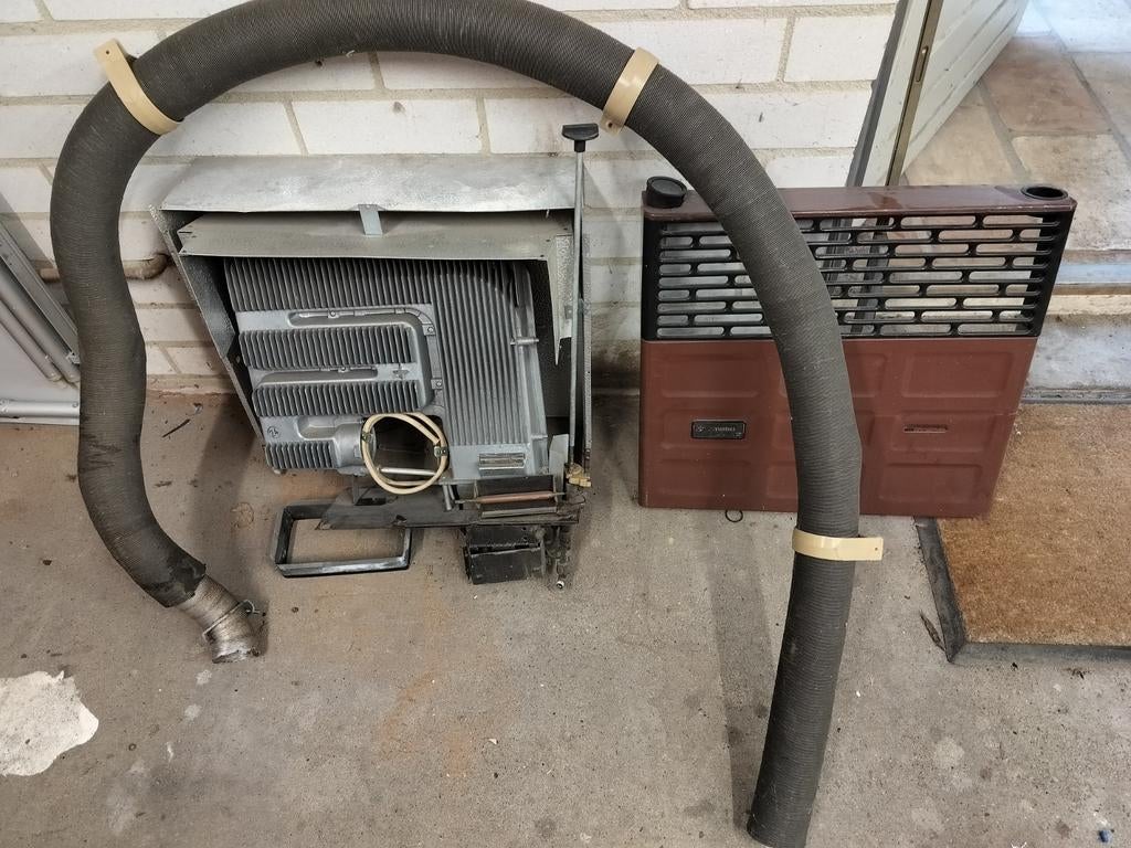 Truma Trumatic SL 3002 Caravan Kachel met Afvoerbuis, Ophalen of Verzenden, Gebruikt