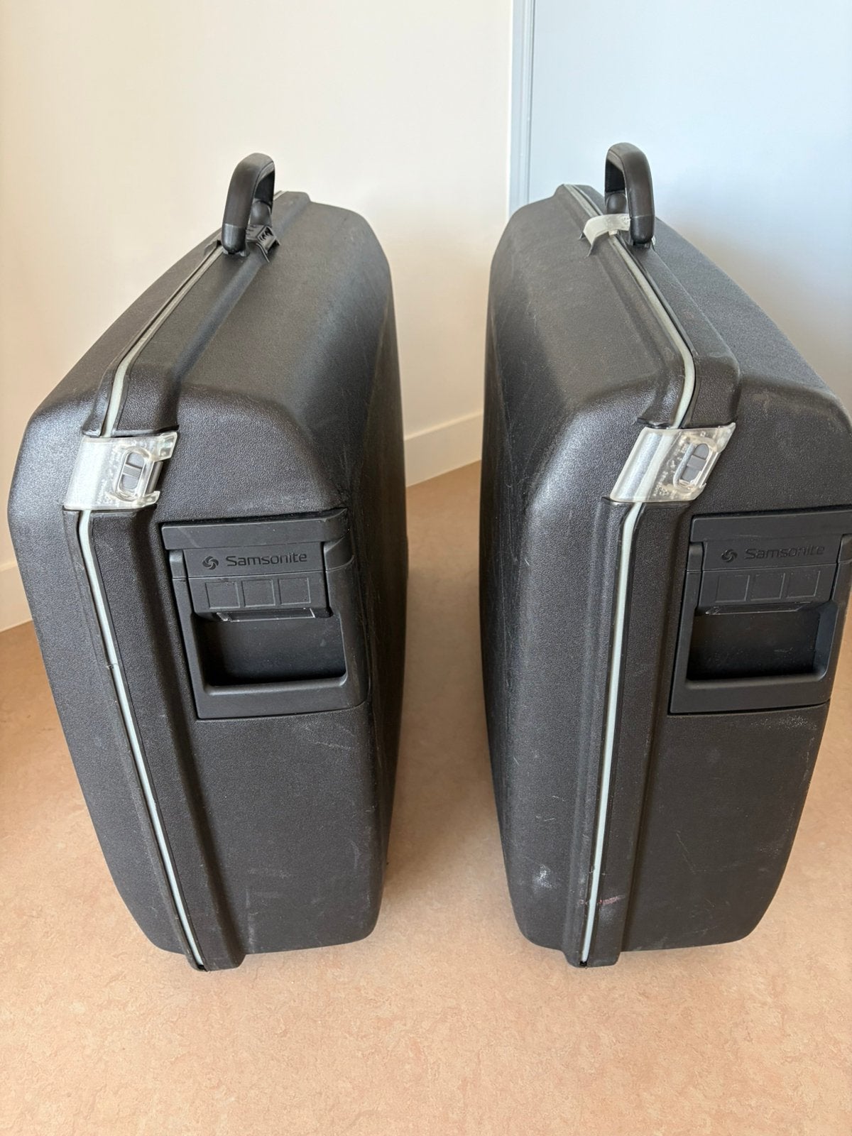 Samsonite /2grote reiskoffers, Sieraden, Tassen en Uiterlijk, Koffers, Gebruikt, Hard kunststof, 45 tot 55 cm, 70 cm of meer