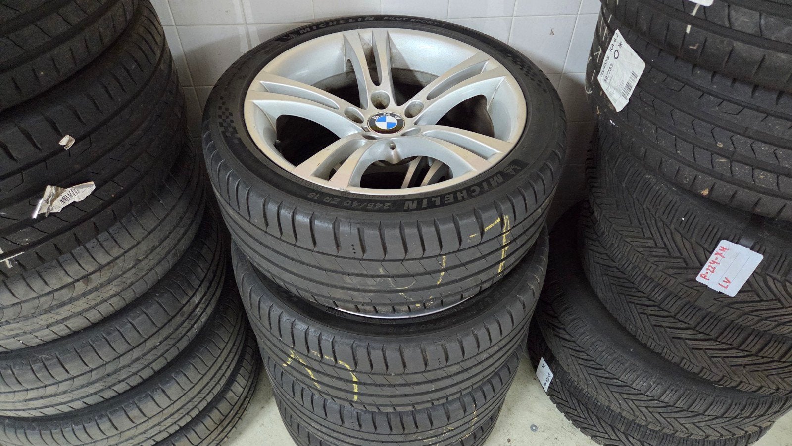 BMW M 5 serie wielen 5X120 f11 f10 18 inch banden 6MM, Auto-onderdelen, Banden en Velgen, 18 inch, 245 mm, Banden en Velgen, Ophalen of Verzenden